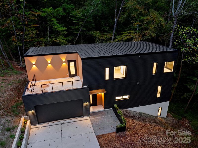 801 Autumnwood Ln, Charlotte, NC 28213
