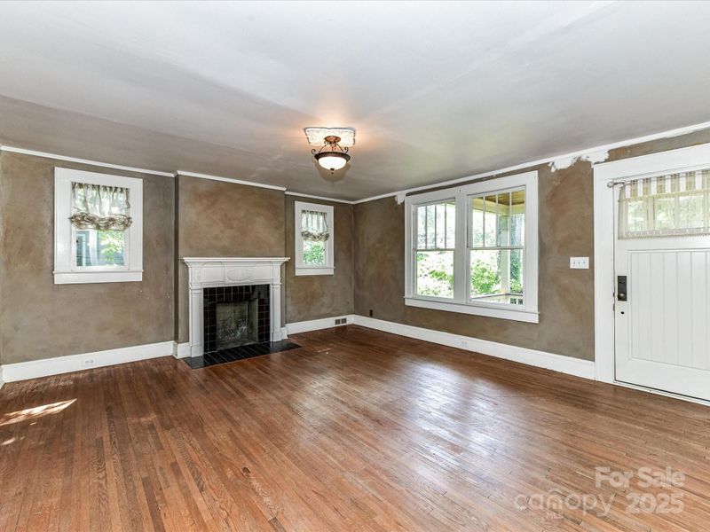 1119 Lomax Ave, Charlotte, NC 28211