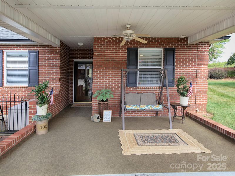 3889 Sage Ct, Denver, NC 28037