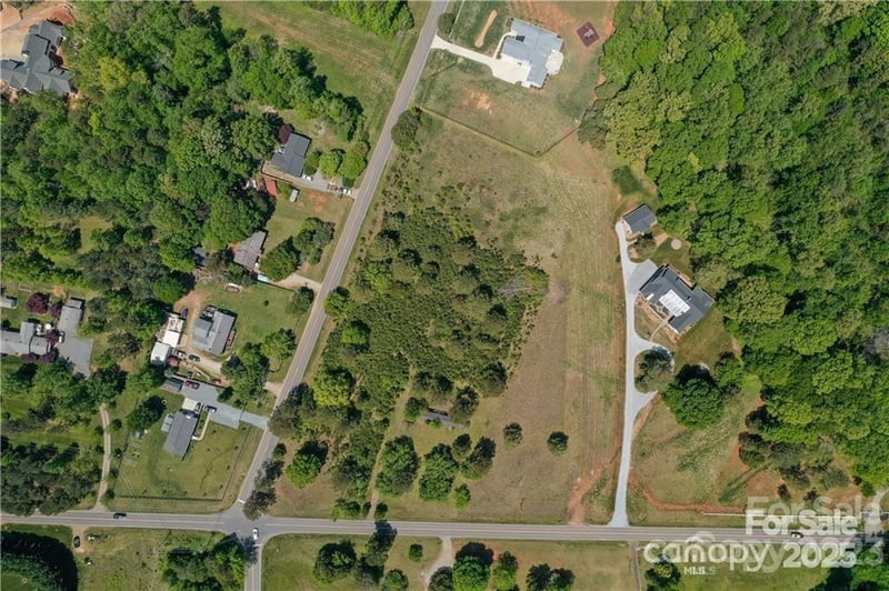 15615 Rocky River Rd E, Davidson, NC 28036