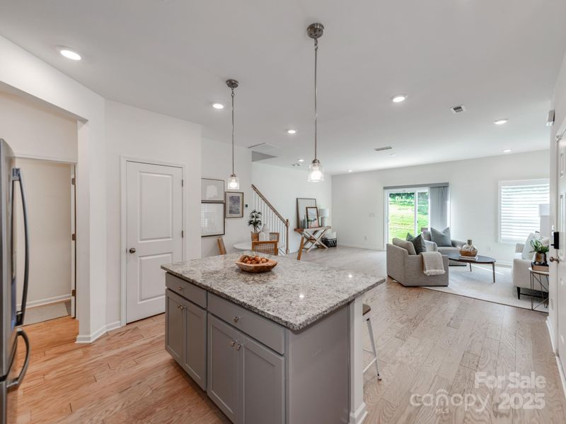 222 Harpers Run Ln, Matthews, NC 28104
