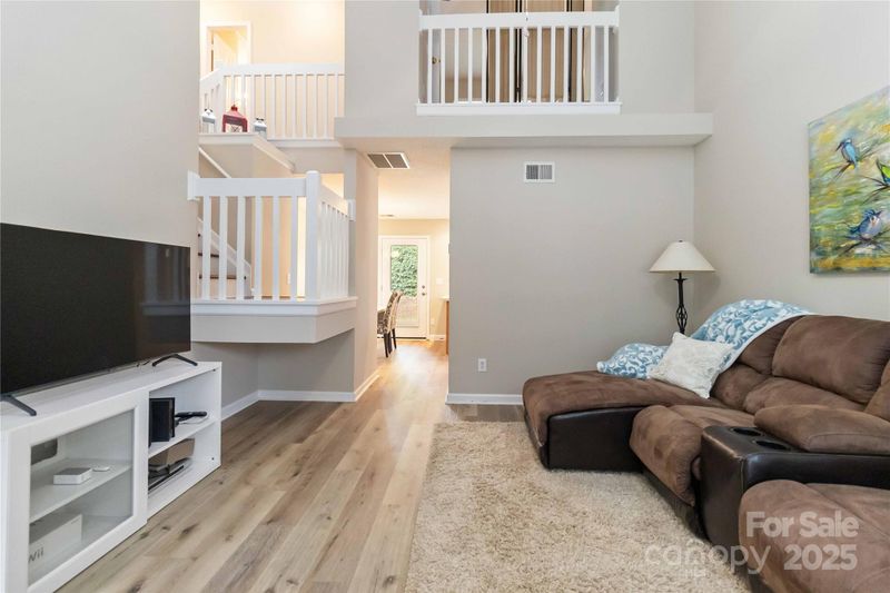 10154 Forest Landing Dr, Charlotte, NC 28213