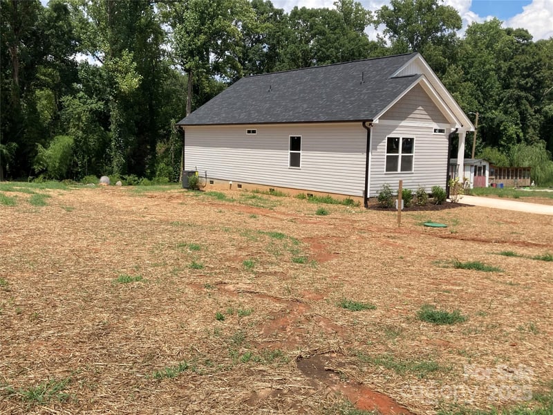 318 Davis Park Rd, Gastonia, NC 28052