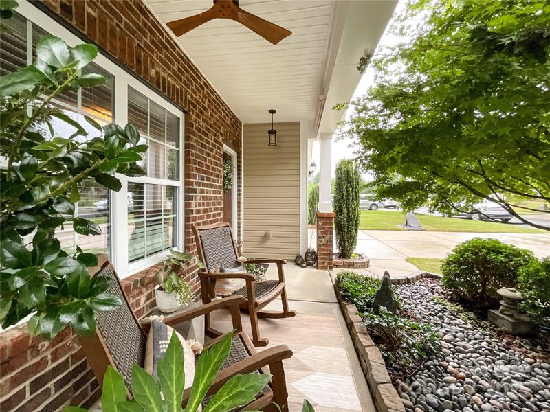 1847 Yellow Daisy Dr, Matthews, NC 28104