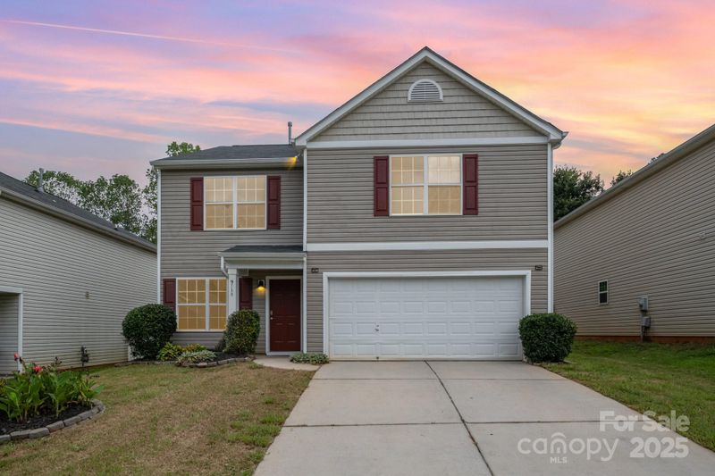 9718 Eagle Feathers Dr, Charlotte, NC 28214