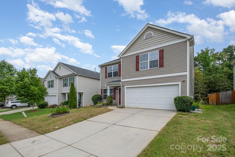 9718 Eagle Feathers Dr, Charlotte, NC 28214