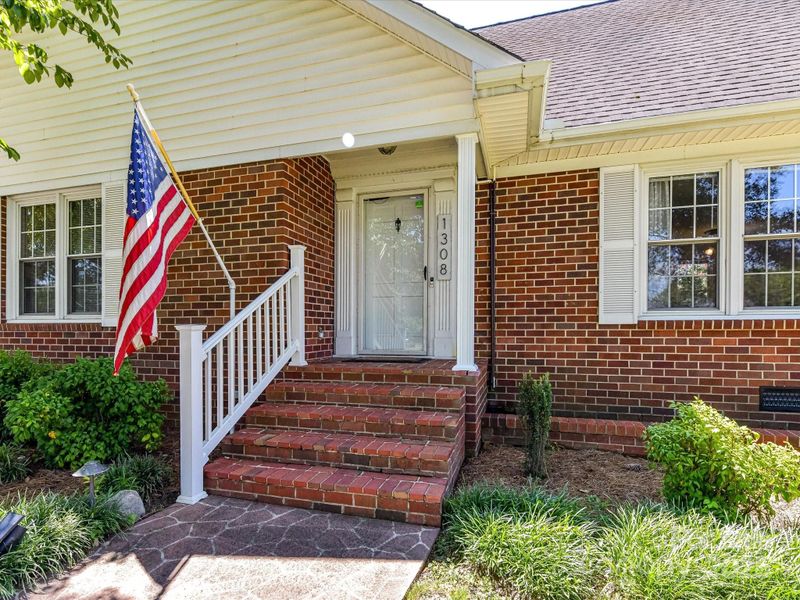 1308 Brantley Rd, Kannapolis, NC 28083