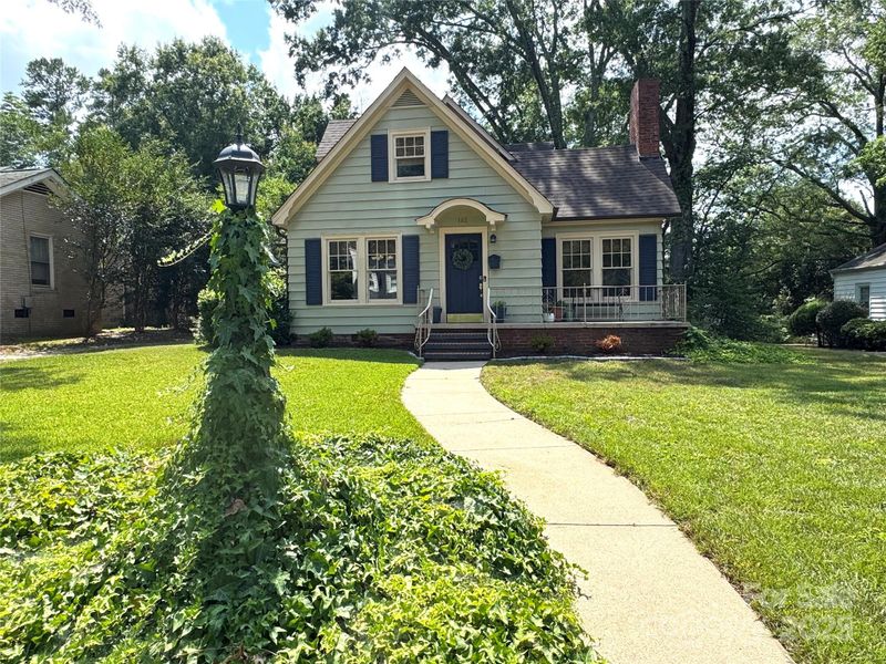 162 SE Louise Dr SE, Concord, NC 28025