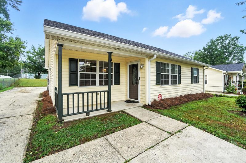 831 Flicker St, Concord, NC 28027