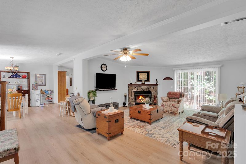 1485 Forest Ridge Dr, Stanley, NC 28164