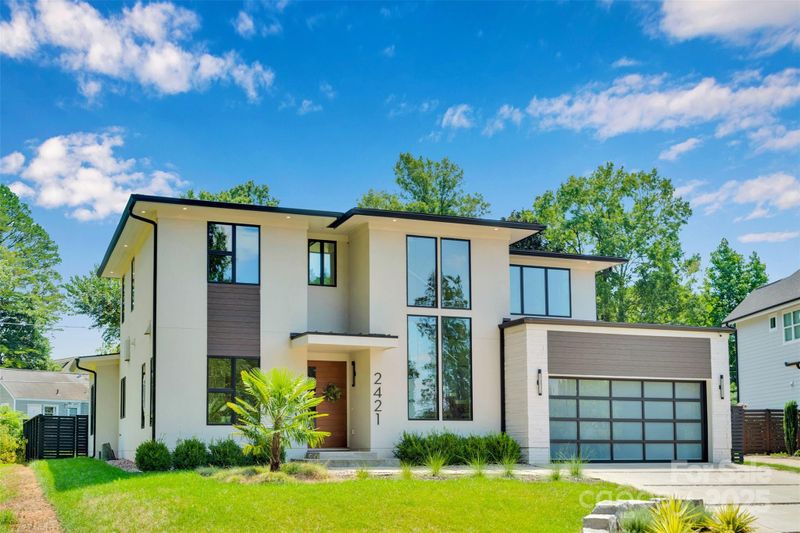 2421 Roslyn Ave, Charlotte, NC 28208