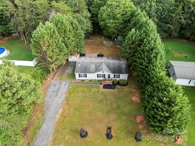 142 Jordan Crest Ln, Stony Point, NC 28678