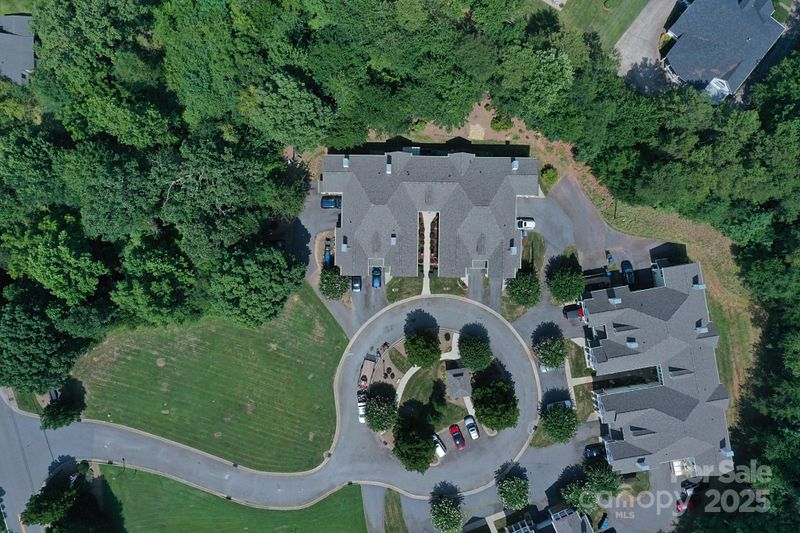 1384 21st Ave NE, Hickory, NC 28601