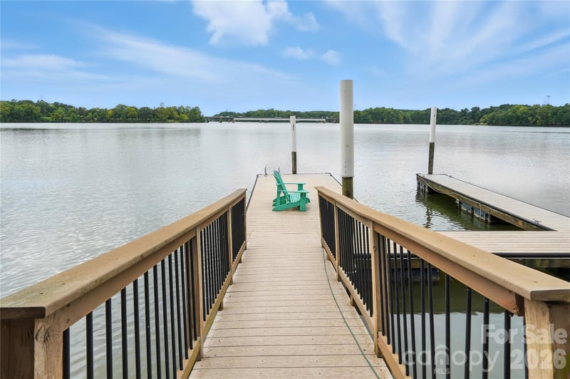 208 Woodwinds Dr, Mount Holly, NC 28120