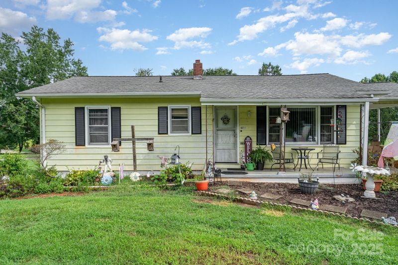 6311 St Peters Church Rd, Conover, NC 28613