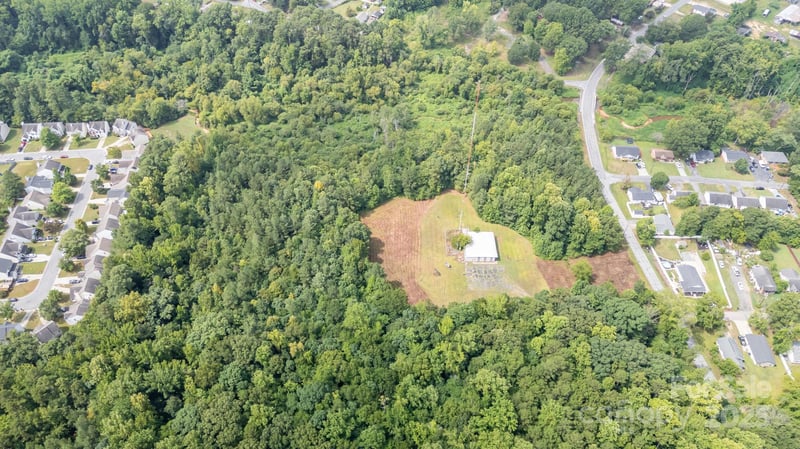910 Fairview St, Kannapolis, NC 28083