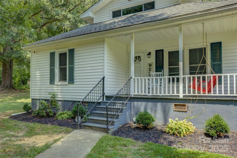 2111 Hodgin St, Gastonia, NC 28056