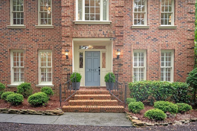 9909 Pallisers Ter, Charlotte, NC 28210