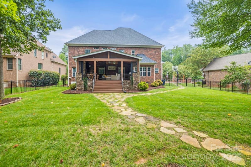 7791 Oak Haven Ln, Stanley, NC 28164