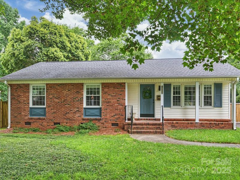 5923 Brookhaven Rd, Charlotte, NC 28210
