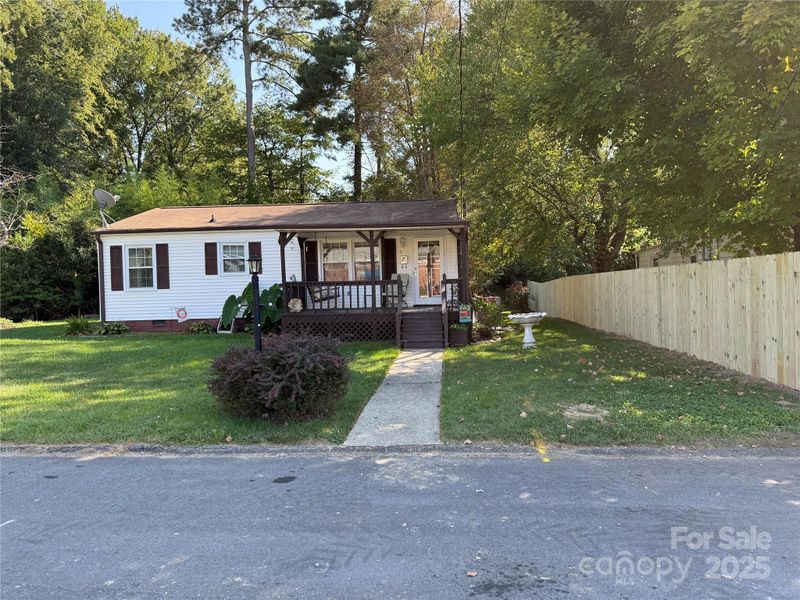 921 E 8th Ave, Gastonia, NC 28054