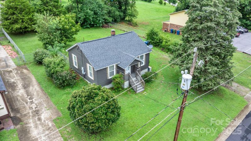 1333 13th St NE, Hickory, NC 28601