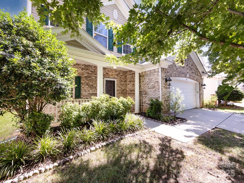 9033 Seamill Rd, Charlotte, NC 28278