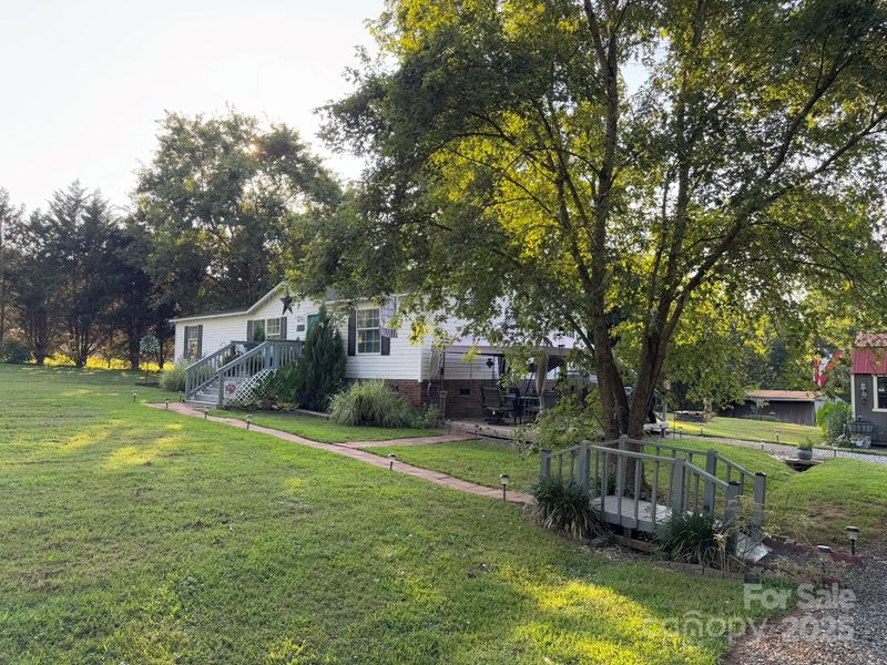 2110 Old Latter Rd, Newton, NC 28658