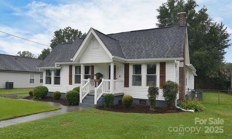 2004 Pennsylvania Ave, Kannapolis, NC 28083