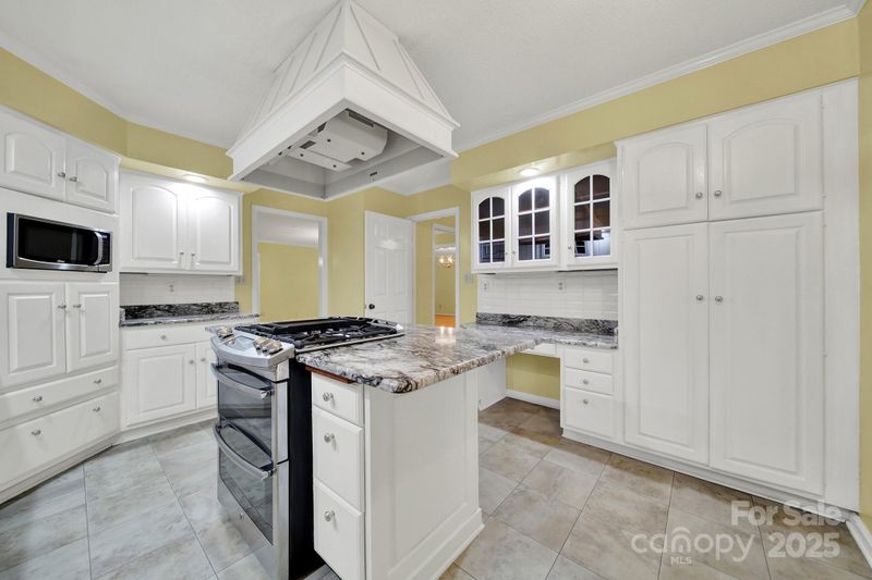 758 Ideal Dr SE, Concord, NC 28025