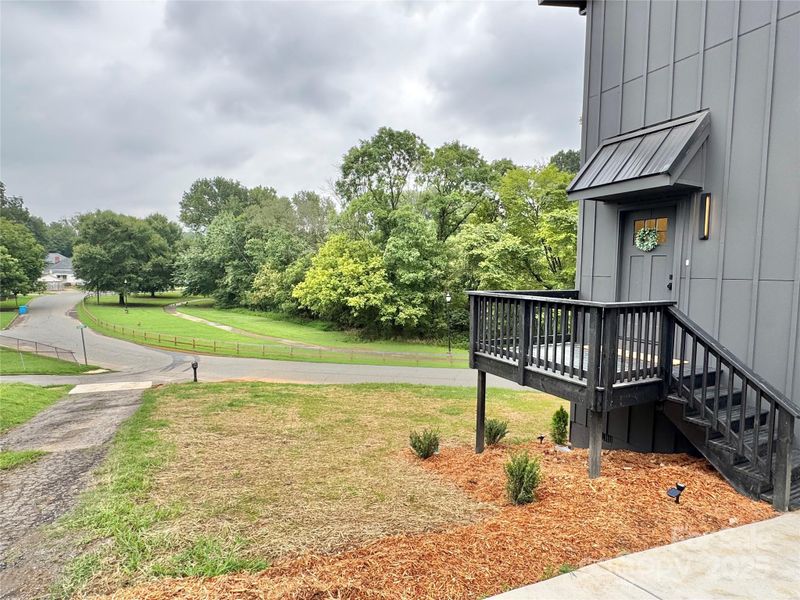 105 Riverside Dr, Cramerton, NC 28032