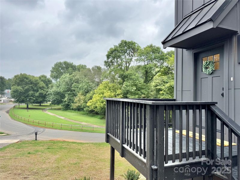 105 Riverside Dr, Cramerton, NC 28032