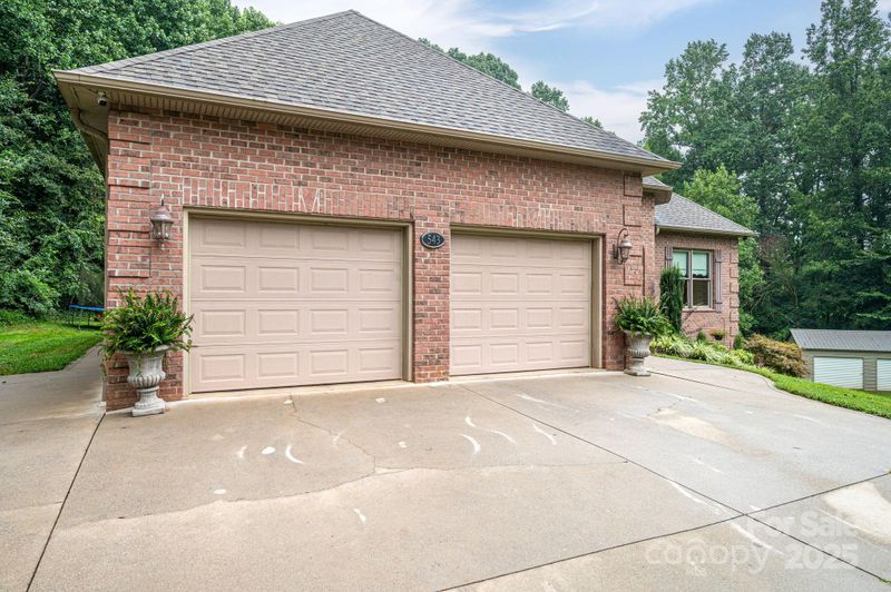 543 Roy Eaker Rd, Cherryville, NC 28021