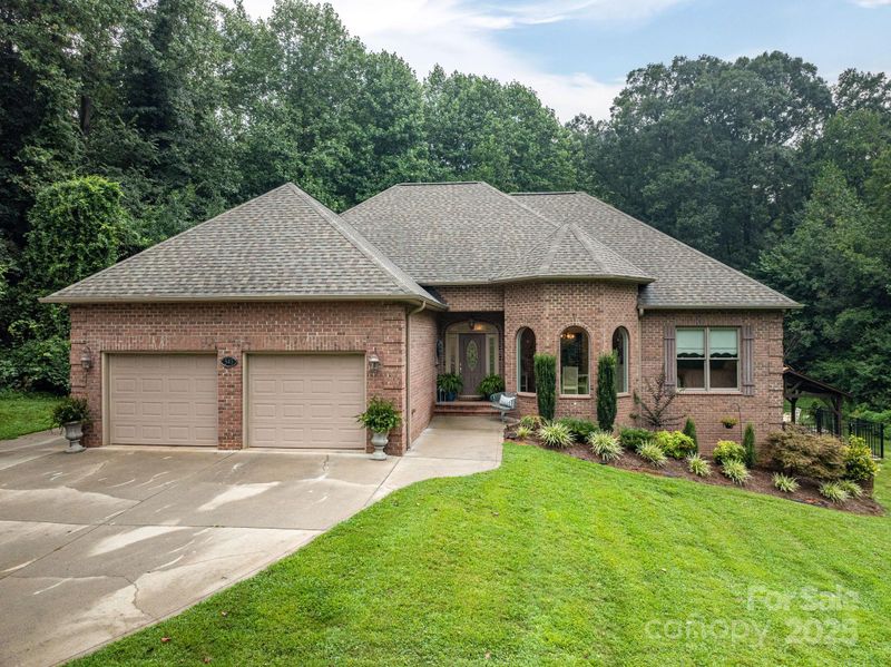 543 Roy Eaker Rd, Cherryville, NC 28021
