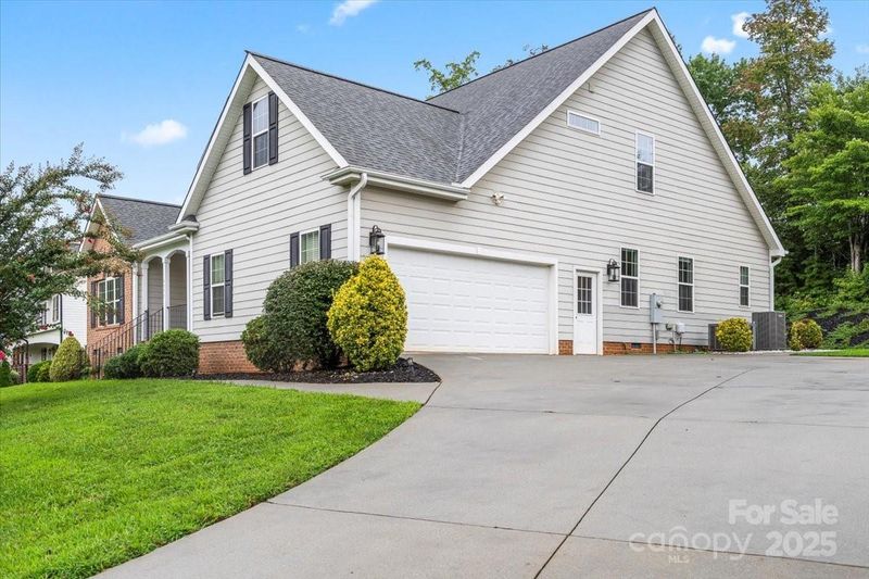 4070 Harmattan Dr, Denver, NC 28037