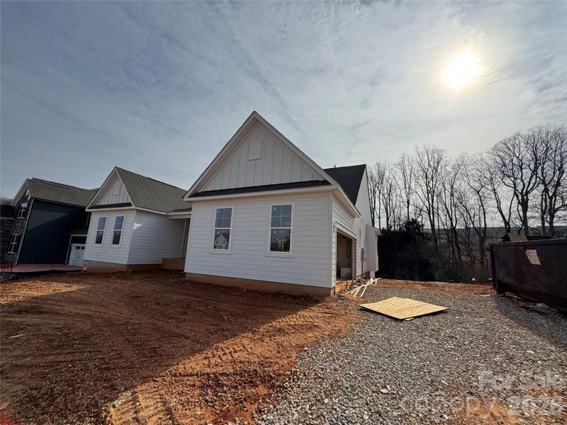 1353 Knob Creek Dr, Gastonia, NC 28054