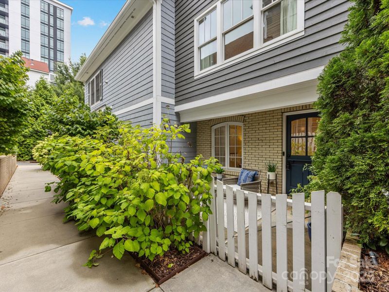 2032 Euclid Ave, Charlotte, NC 28203