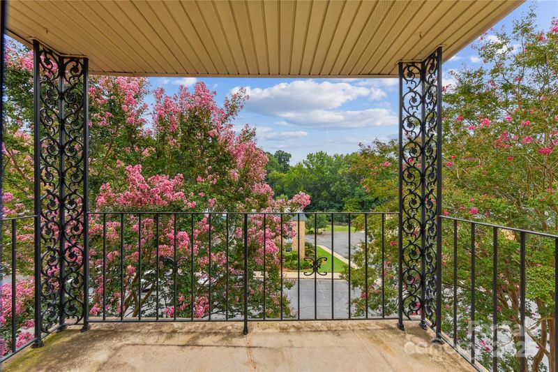 4735 Hedgemore Dr #T, Charlotte, NC 28209