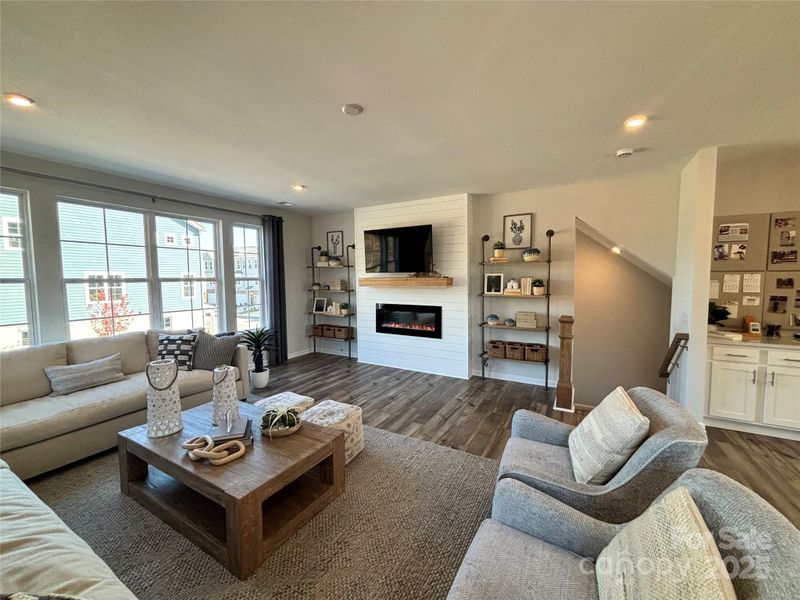 7136 Brookview Ln, Sherrills Ford, NC 28673