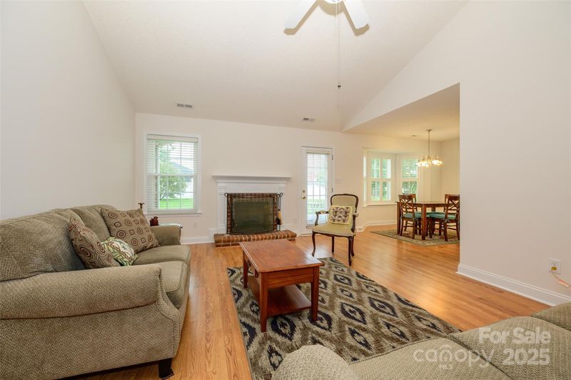 12617 Hill Pine Rd, Midland, NC 28107