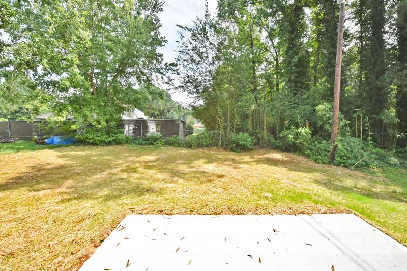 410 Coach St, Kannapolis, NC 28083