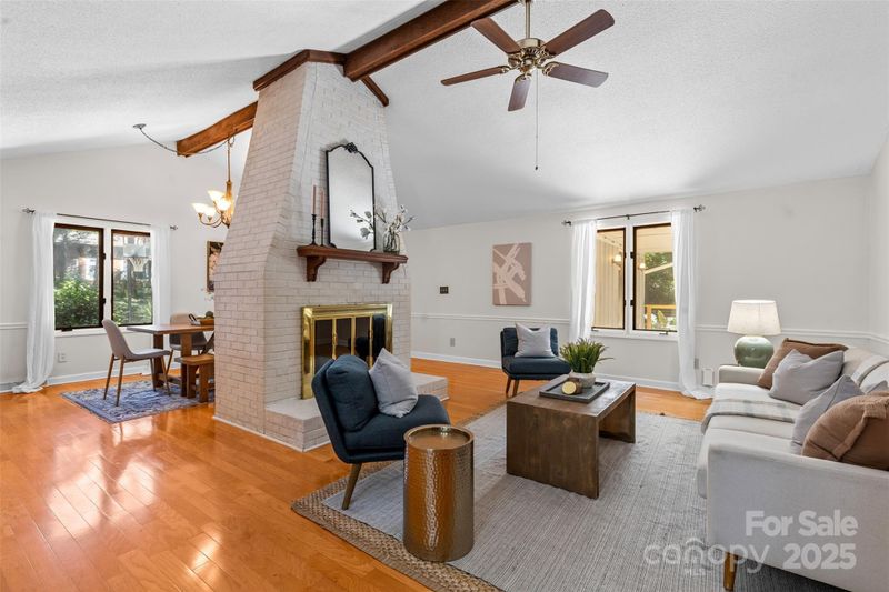 14024 Springwater Dr, Matthews, NC 28105