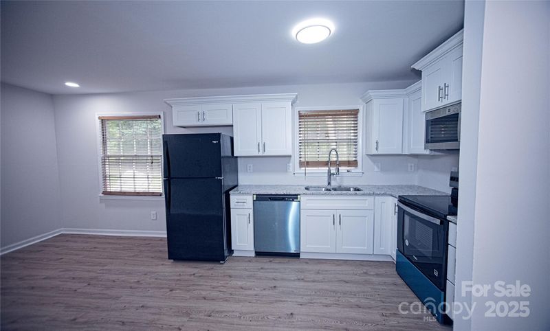 6212 Snowcrest Ct, Charlotte, NC 28212
