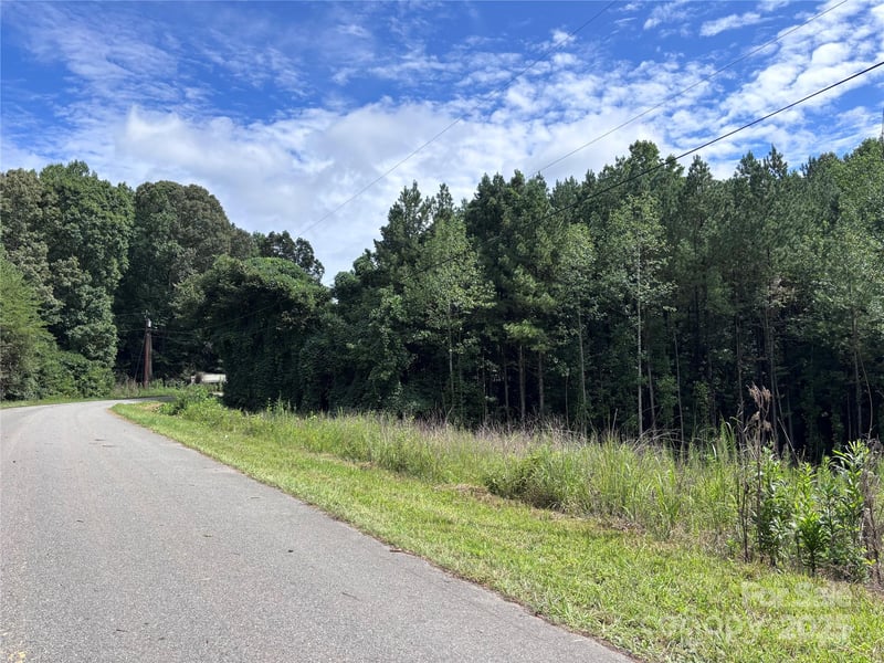 310 Ponderosa Rd, Stanley, NC 28164