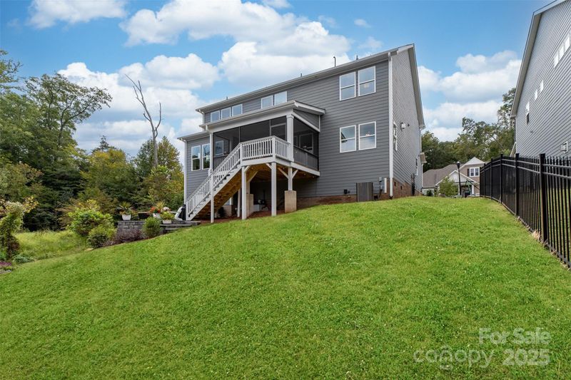606 Academy St, Mcadenville, NC 28101