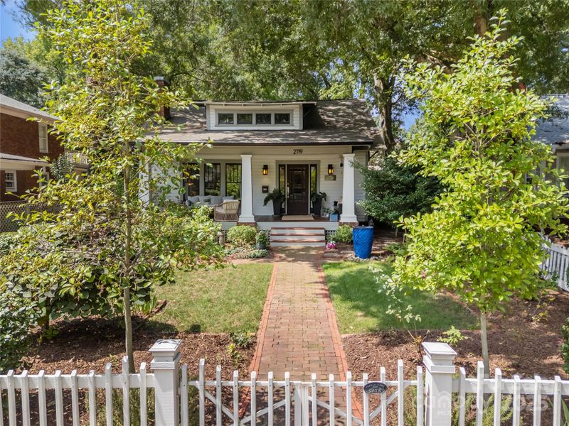 2119 The Pz, Charlotte, NC 28205