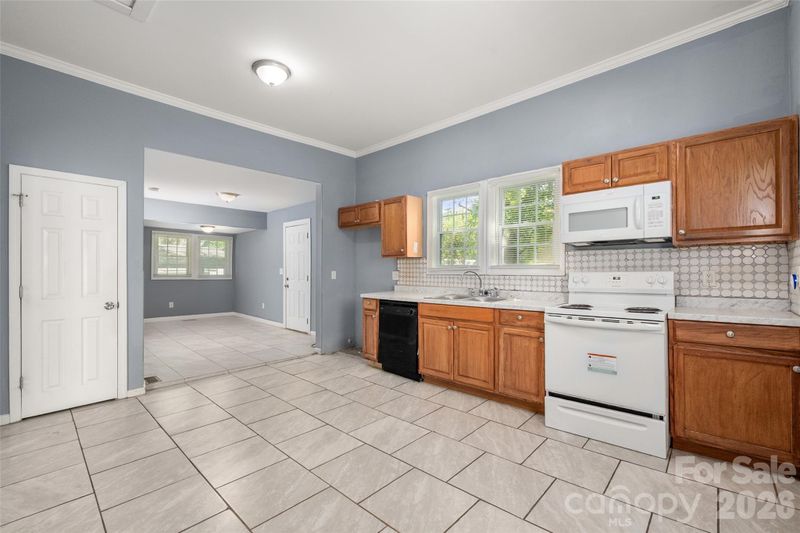 1405 Birch St, Kannapolis, NC 28081