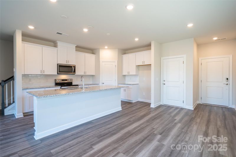 290 Tiger Lily Dr, Fort Mill, SC 29708