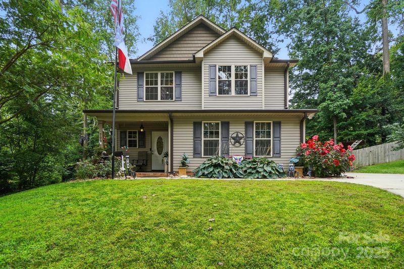 703 Brookcrest Dr, Kannapolis, NC 28081