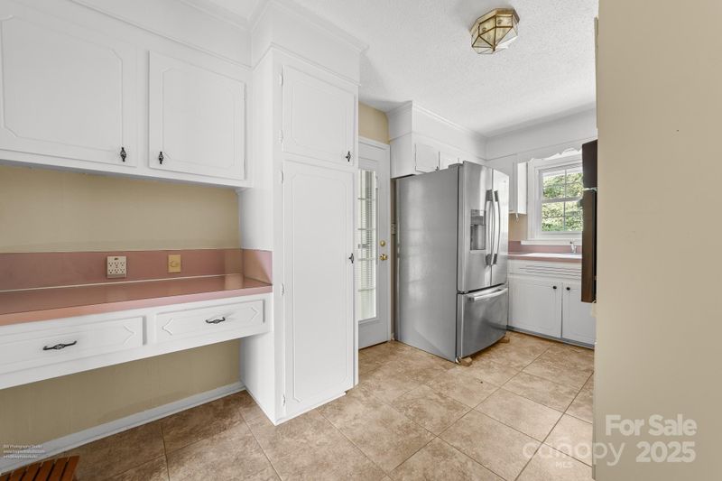 123 Forest Dr, Belmont, NC 28012